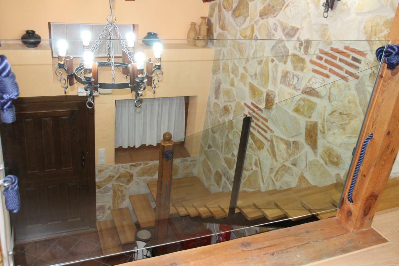 Casa Vieja Tabanera A 8 Min De Segoia Guest House Tabanera del Monte Eksteriør bilde